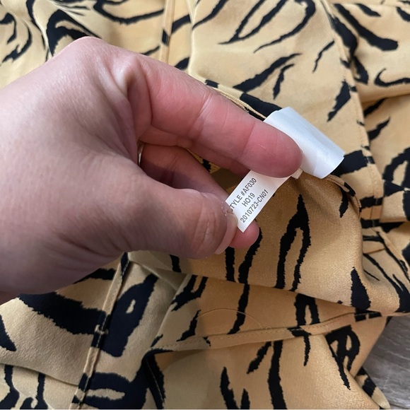 Madewell Midi Slip Silk Skirt Tiger Print Size 14 - Picture 7 of 7